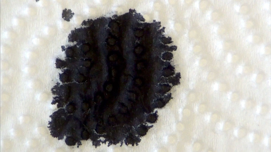 Aurora-Black-paper-towel