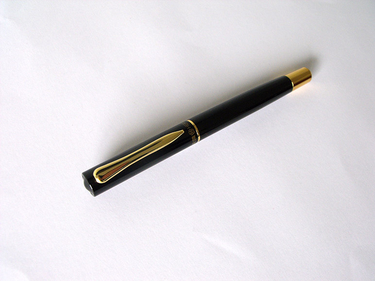 Inexpens-Fountain-Pens-hero-7036