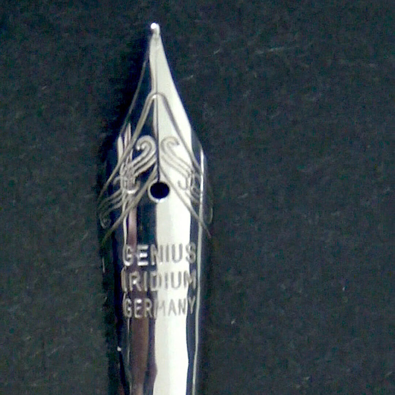 Inexpens-Fountain-Pens-nib