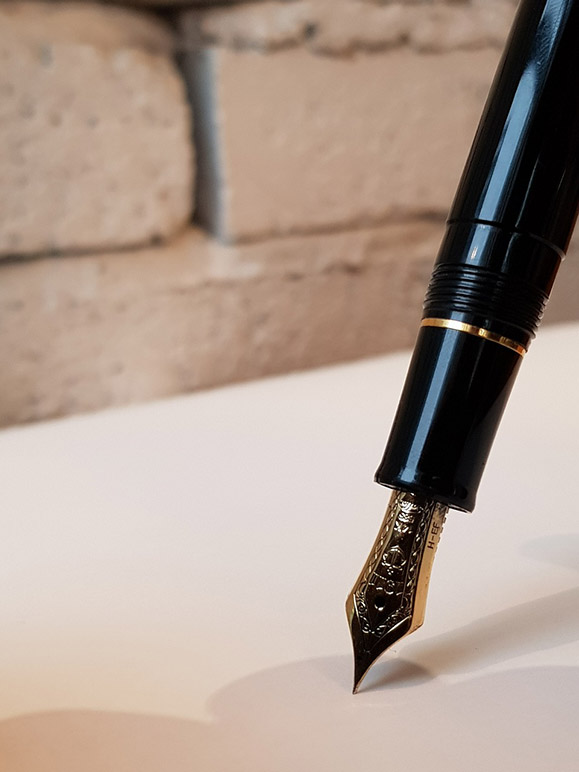 Do-Not-Rotate-Your-Fountain-Pen-When-Writing